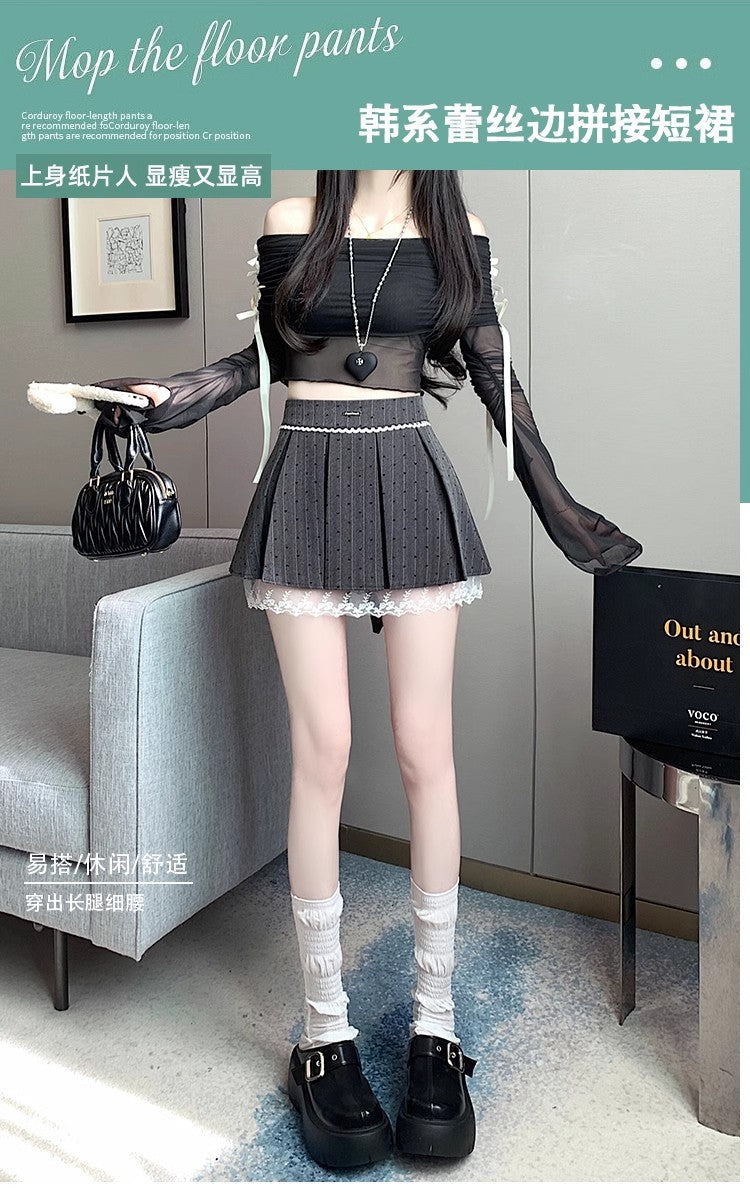 Lace Trim Polka Dot Pleated Mini Skirt