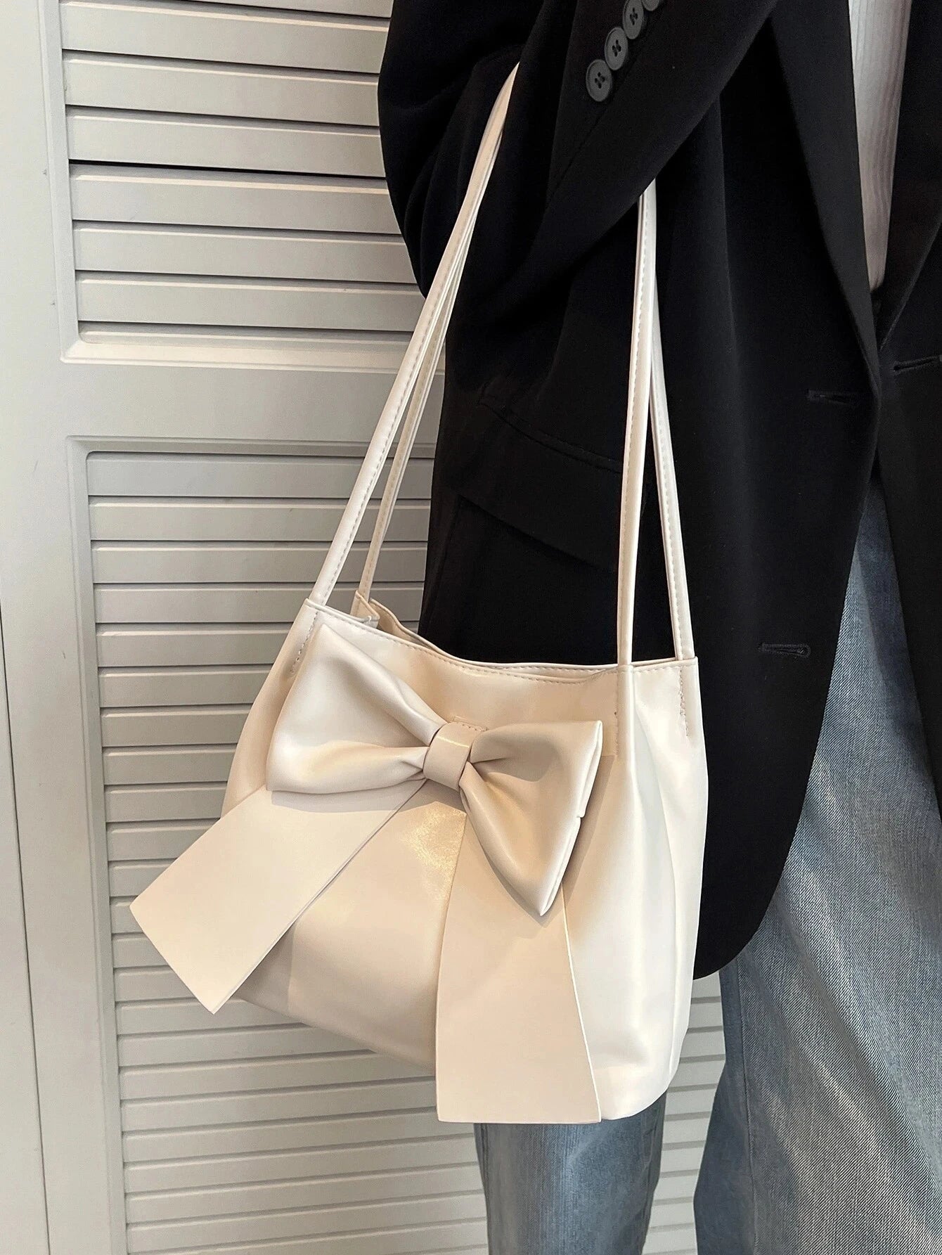 Coquette Bow Bucket Shoulder Bag