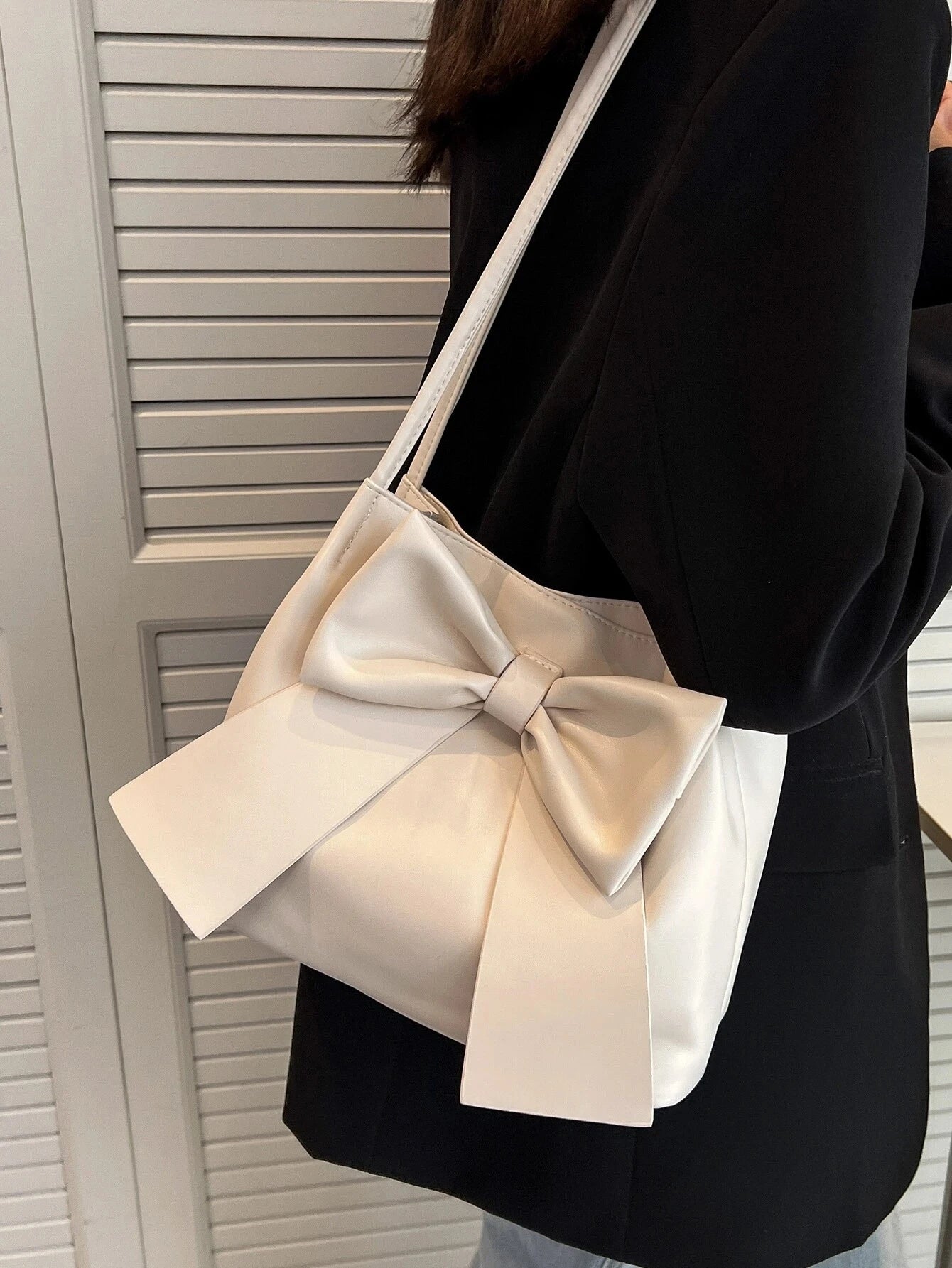 Coquette Bow Bucket Shoulder Bag