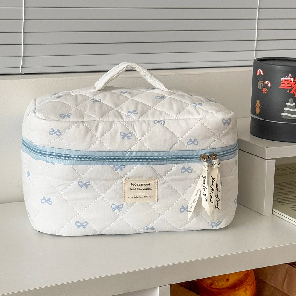 Fashion Blue Bow Quilted Women Cosmetic Bag