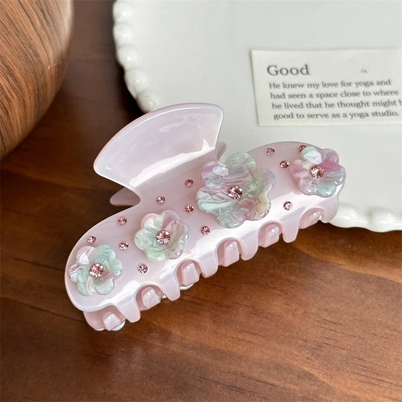 Petal Sparkle Retro Clip