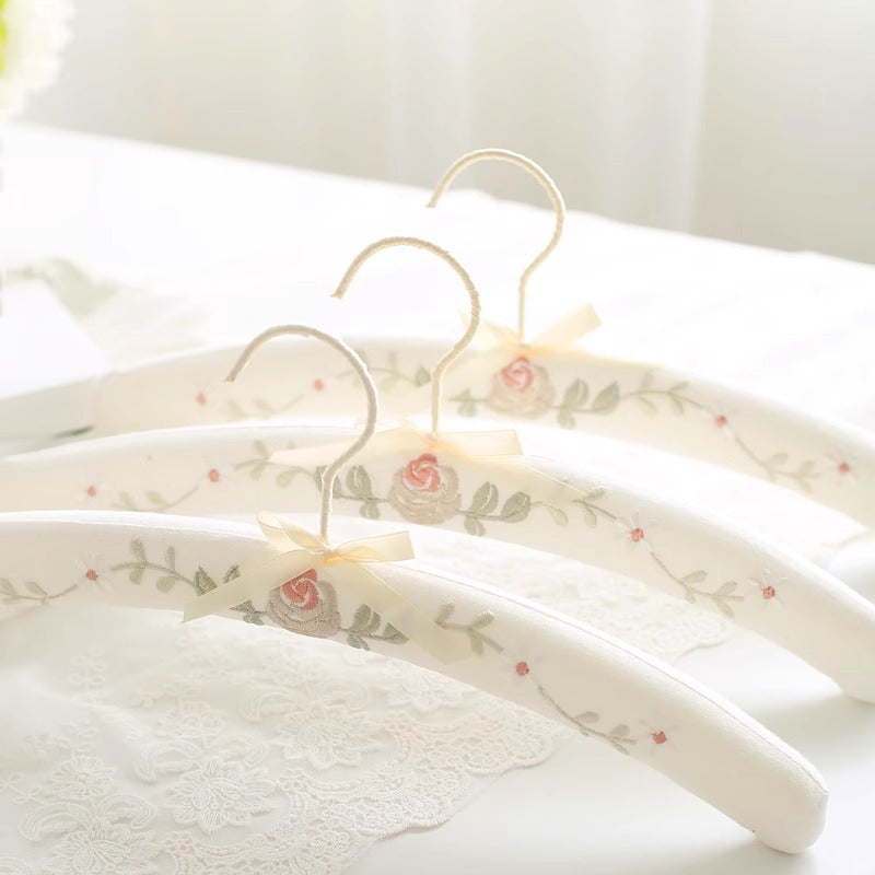 Coquette Petal Embrace Vintage Hangers