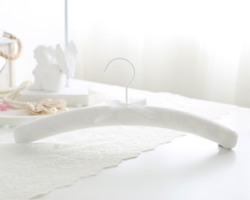 Coquette Petal Embrace Vintage Hangers