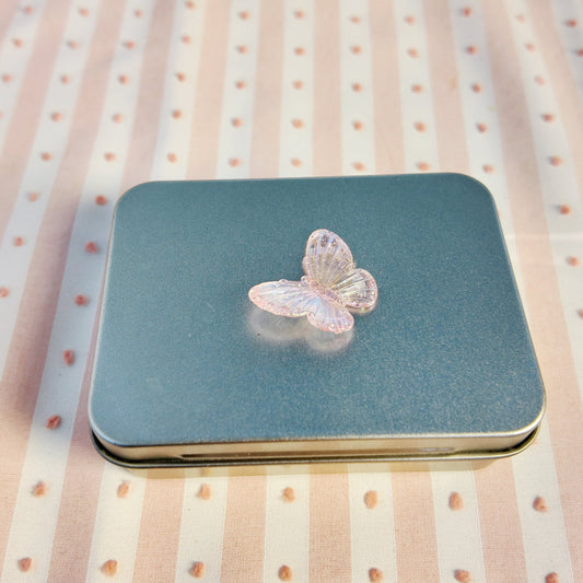 Butterfly in Pink Gravel — Altoids Wallet Set