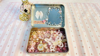Butterfly in Pink Gravel — Altoids Wallet Set