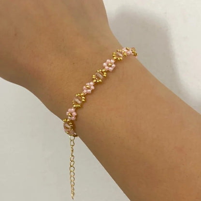 Coquette Pink Daisy Beaded Flower Bracelet