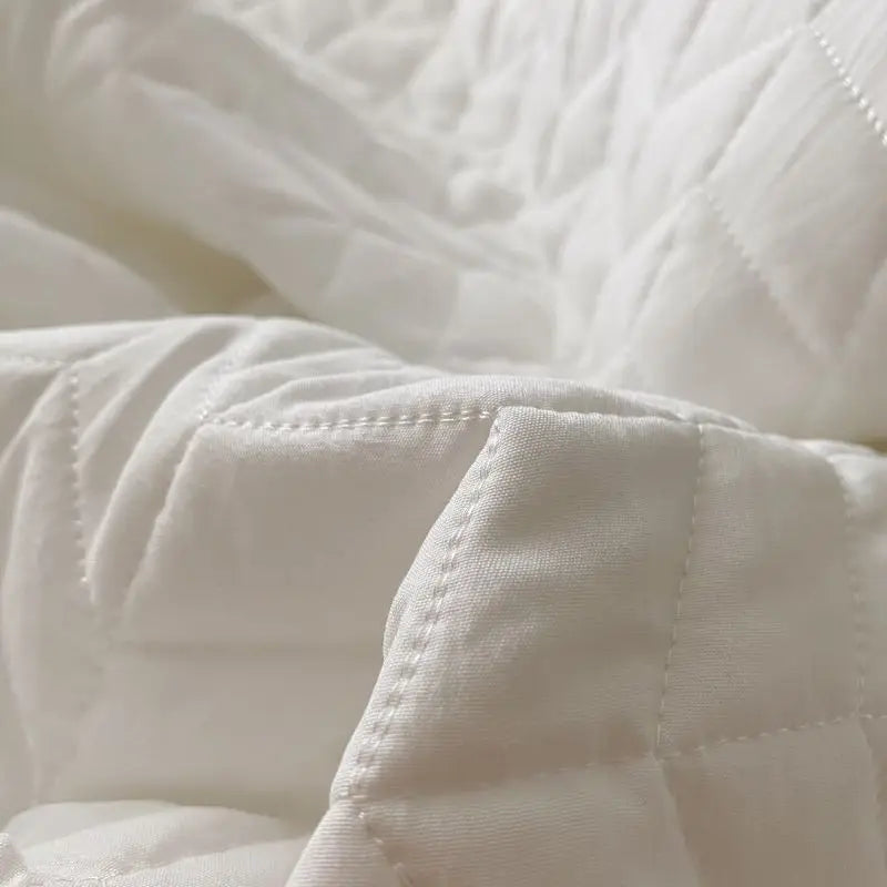 White Cooling Comforter with Korean Style Quilting