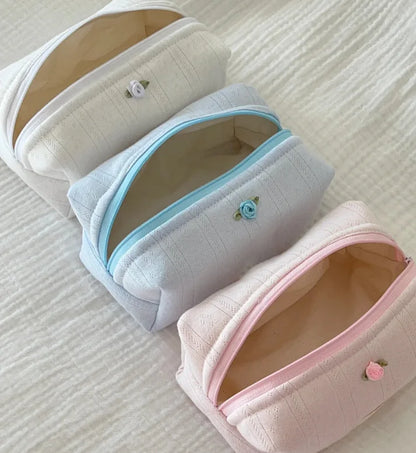 Elegant White Makeup Case with Floral Design