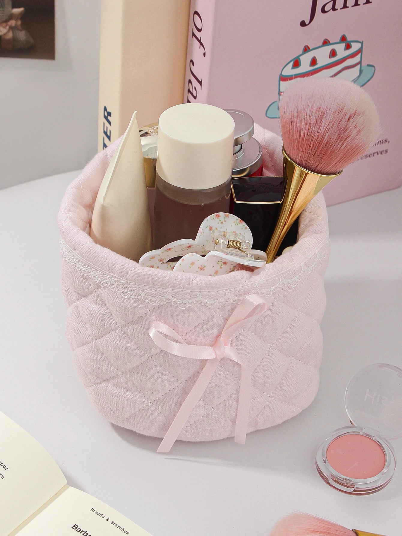 Cute Bow Quilted Makeup Bag for Stylish and Organized Beauty Storage