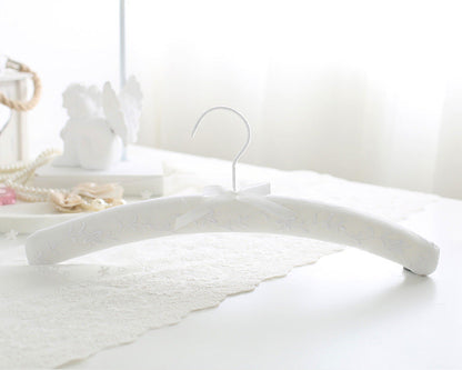 Coquette Petal Embrace Vintage Hangers